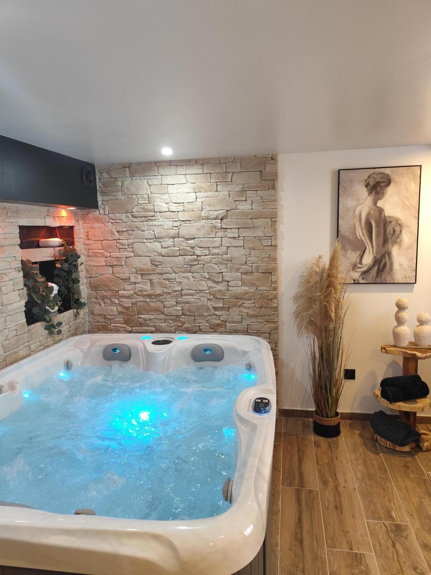 Chateau De La Sagesse Spa Rouen Extérieur photo